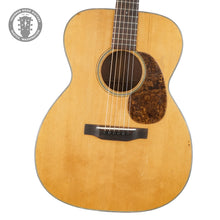 Load image into Gallery viewer, 1943 Martin 000-18 Natural
