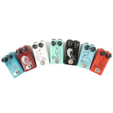 Load image into Gallery viewer, Used Red Witch Seven Sisters Set of Pedals