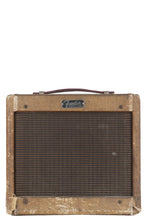 Load image into Gallery viewer, 1962 Fender Tweed Champ Narrow Panel
