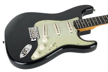 Load image into Gallery viewer, New Fender Custom Shop 1959 Thunder Road Stratocaster Journeyman Relic Black 6 pounds 13 ounces
