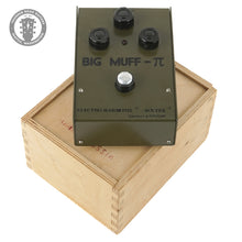 Load image into Gallery viewer, 1990s Electro-Harmonix Sovtek Green Russian Big Muff
