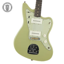 Load image into Gallery viewer, New Fender Custom Shop 1962 Thunder Road Jazzmaster Journeyman Relic Appliance Green 6lbs 2oz
